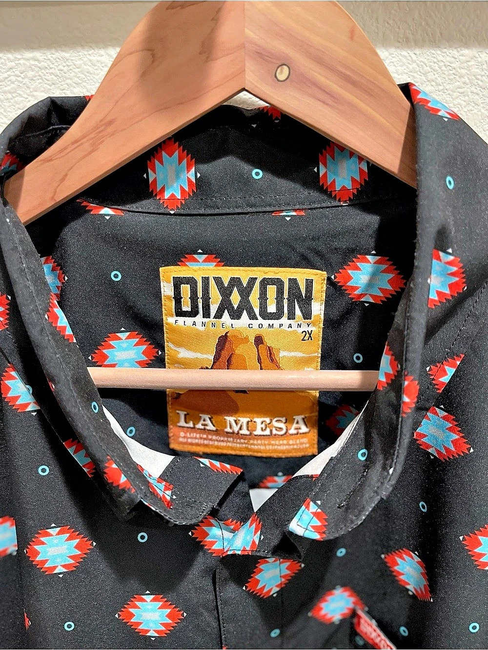 Dixxon La Mesa Geometric Button Down
Party Shirt in Black & Red Size 2X - Picture 5 of 7